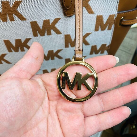 Michael Kors Women's Gilly Logo Jacquard Large Drawstring Travel Tote - Picture 11 of 11